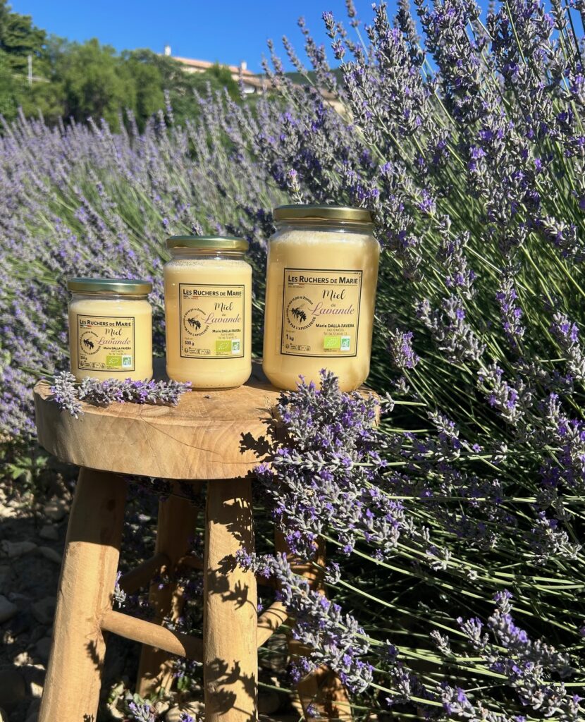 Marie Della Favera productrice de miels et gelée royale BIO